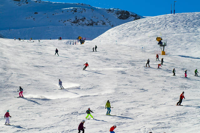 Astún cerrará la temporada de nieve en Aragón con 42 pistas abiertas